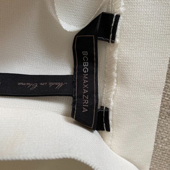 BCBG White One Shoulder Crop - Picture 3 of 3